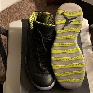 Jordan 10s Retro Venom 10s